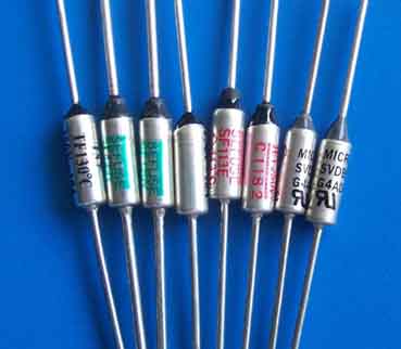 Metal case thermal fuse
